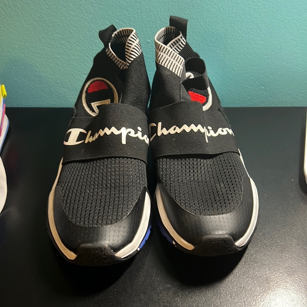 Champion Runners Size 7
